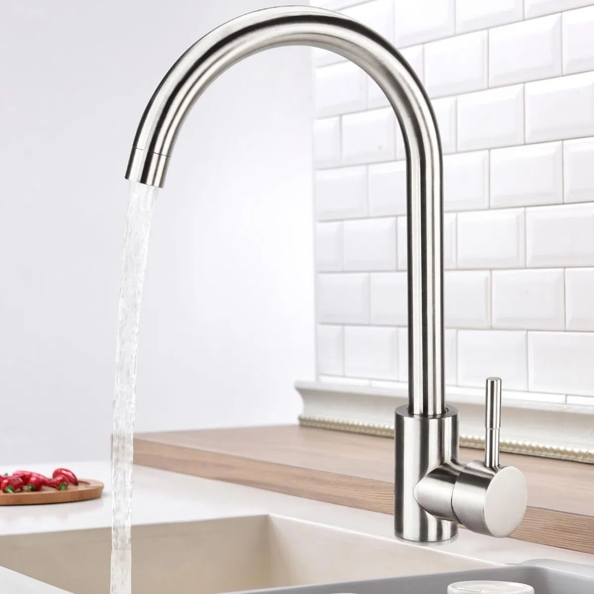 Grifos para fregadero Grifo de cocina de una sola palanca, Grifo de Cocina para Acero Inoxidable, giratorio 360, para Agua Caliente y Fría, En forma de C (Plata)